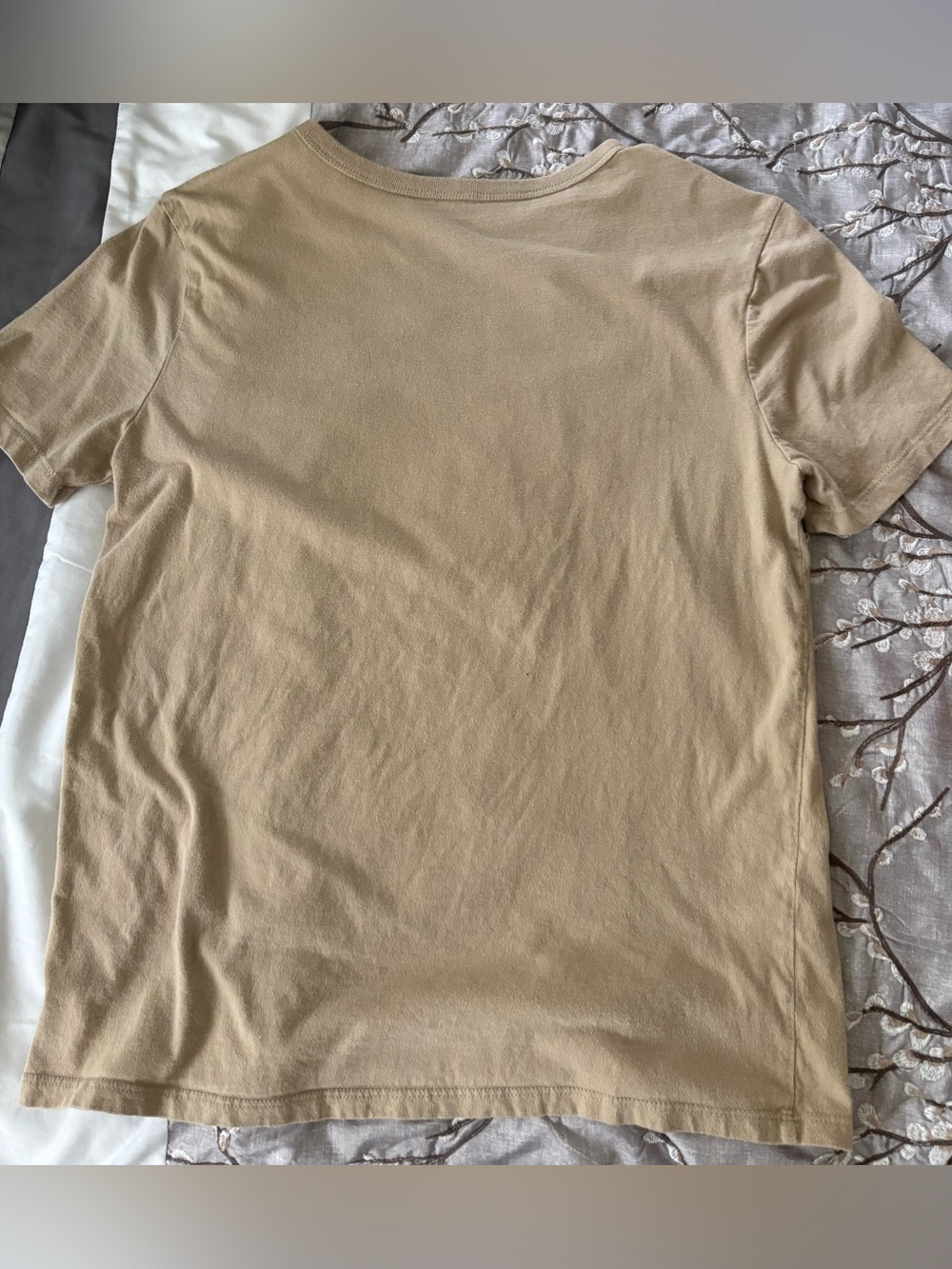 GAP Beige Graphic Tee with Car Logo - Picture 4 of 4